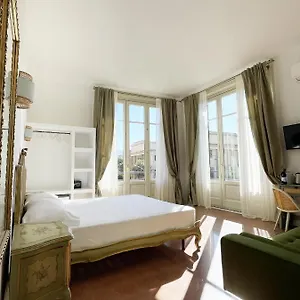 Isola - Smart Bed & Breakfast Messina